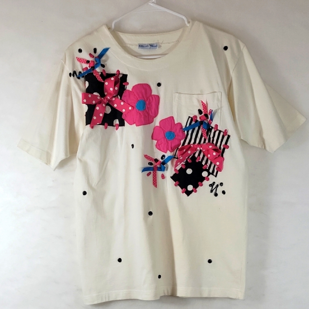 Vintage Allison Wood Ribbon and Applique Embellished Tee Size M